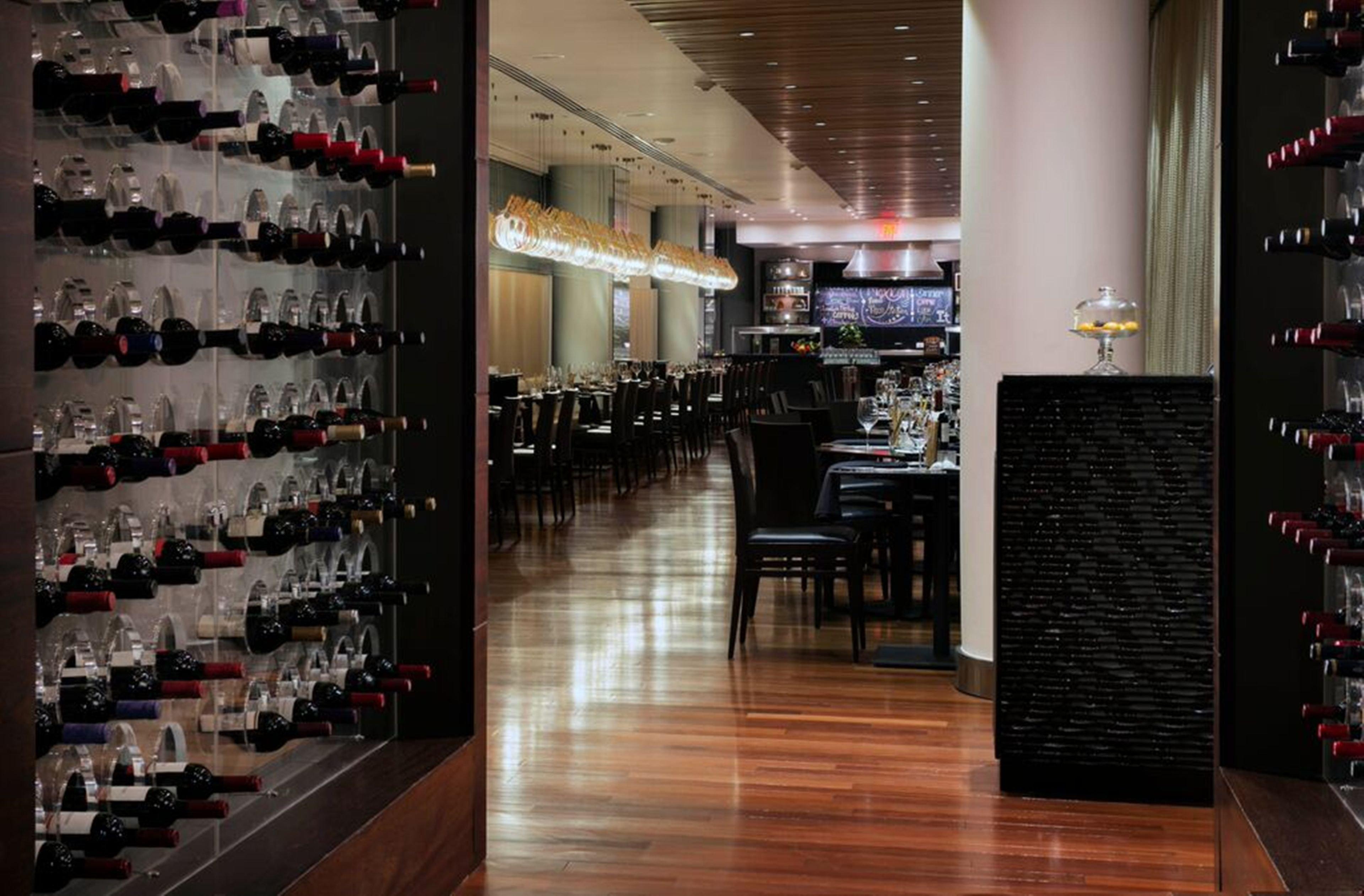 圣多明各假日套房酒店 聖多明哥 外观 照片 The interior of the restaurant